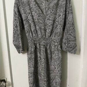 Elegant Grey Patterned Dress